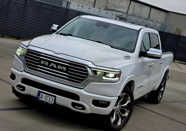 Dodge RAM cena 265900 przebieg: 176500, rok produkcji 2020 z Mońki małe 211